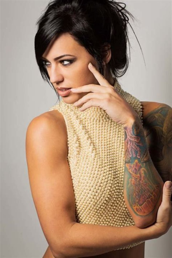 Emerging Star: Alexandria Zedra's Captivating Performance