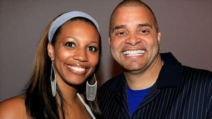 Unraveling The Mystery: Is Sinbad Married?