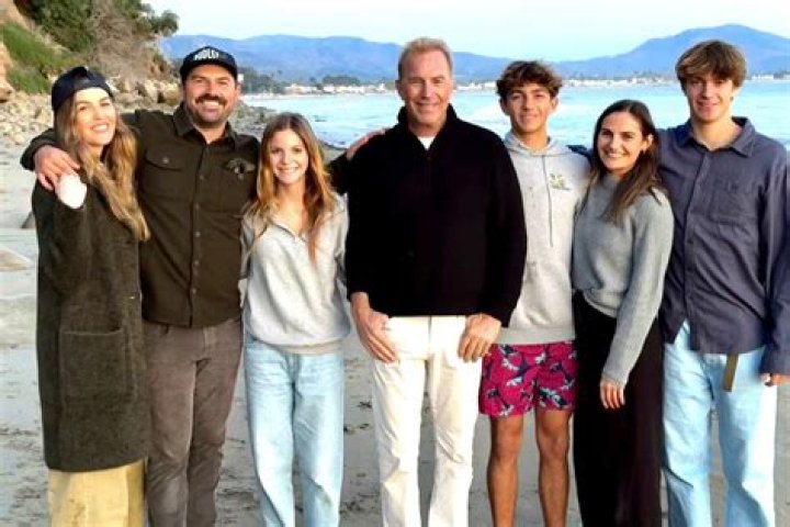 Discovering Kevin Costner's Kids: A Glimpse Into Their Lives