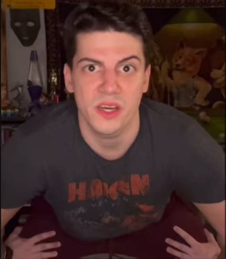 Unraveling The Hilarity Of The La Do Do Do Do Meme