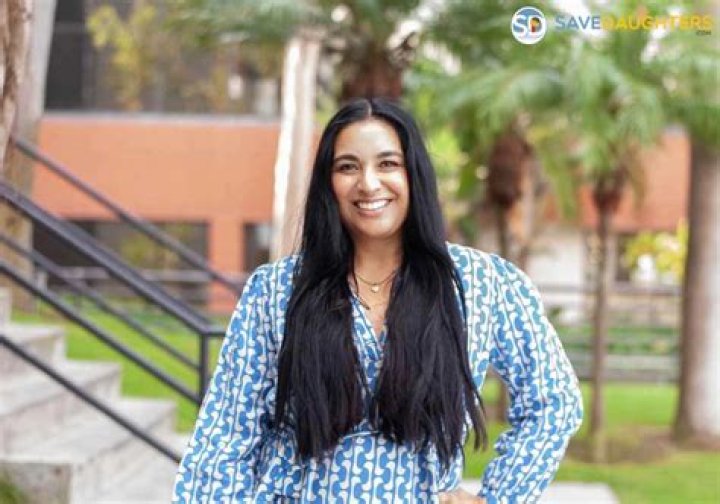 Nina Aouilk Parents: A Deep Dive Into Her Family Background