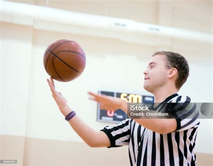 Mastering The Art Of Referee Catching Ball: A Deeper Look